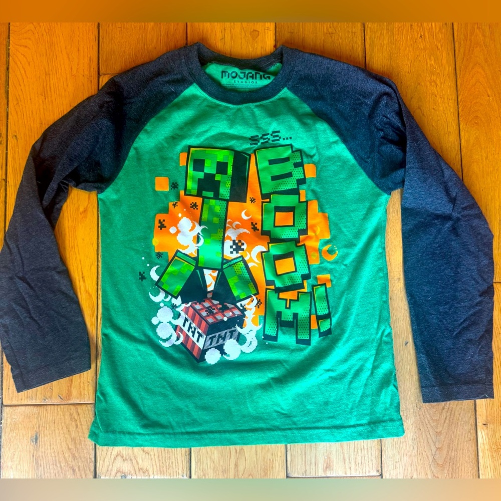 Minecraft Mojang Boys Green/Gray Long Sleeve Creeper TNT T-Shirt - S(8)